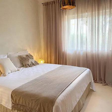Casa Syra *